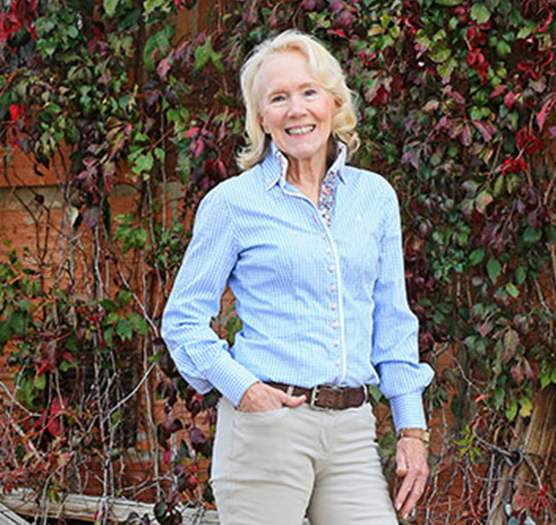 Anne Moore ’70, ’74M (MD)